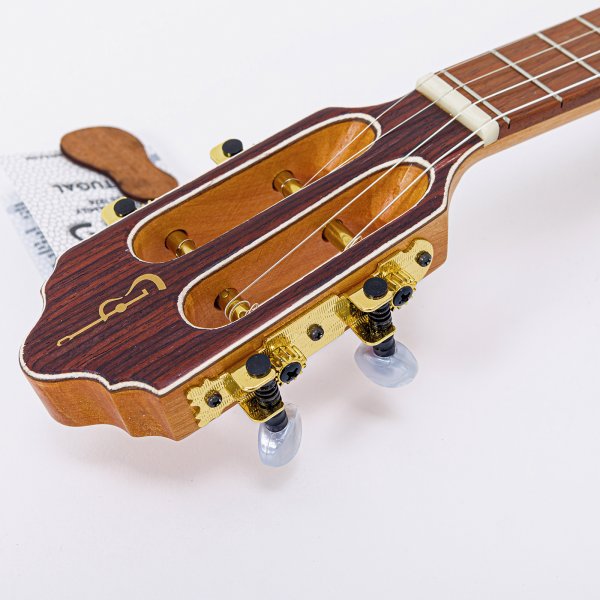 Cavaquinho Luthier electrico - breites Griffbrett, mit Tasche APC A170017